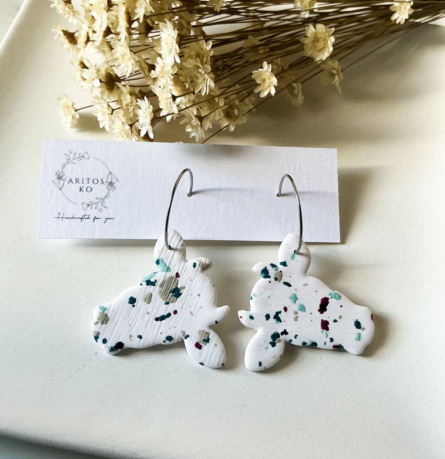 Cow hoops